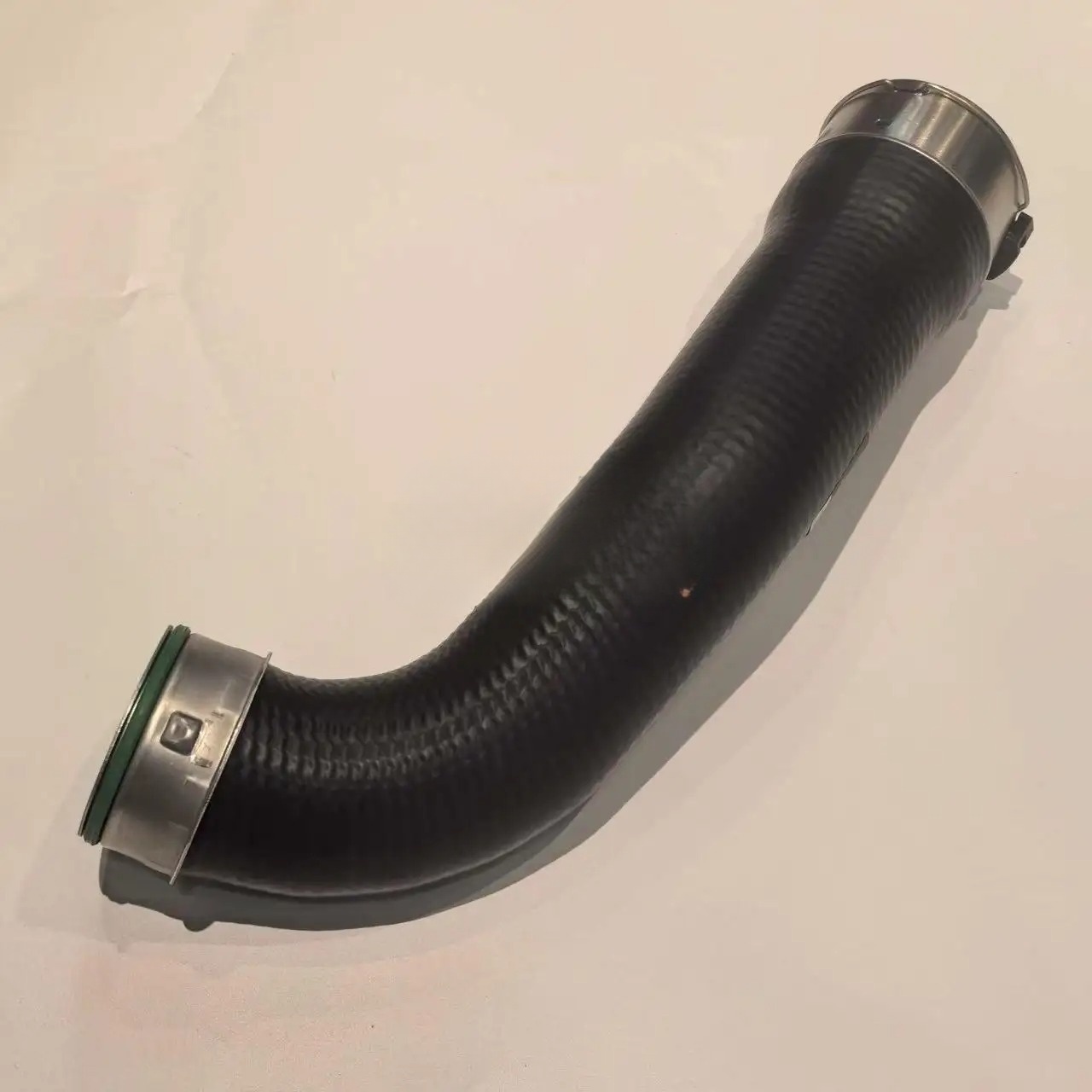 MERCEDES-BENZ A1665280000 CHARGE AIR HOSE
